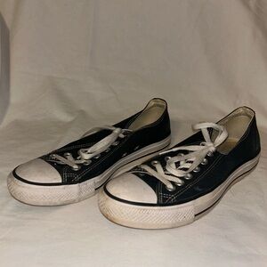 Men’s Low-Top Converse All Stars | Size 6